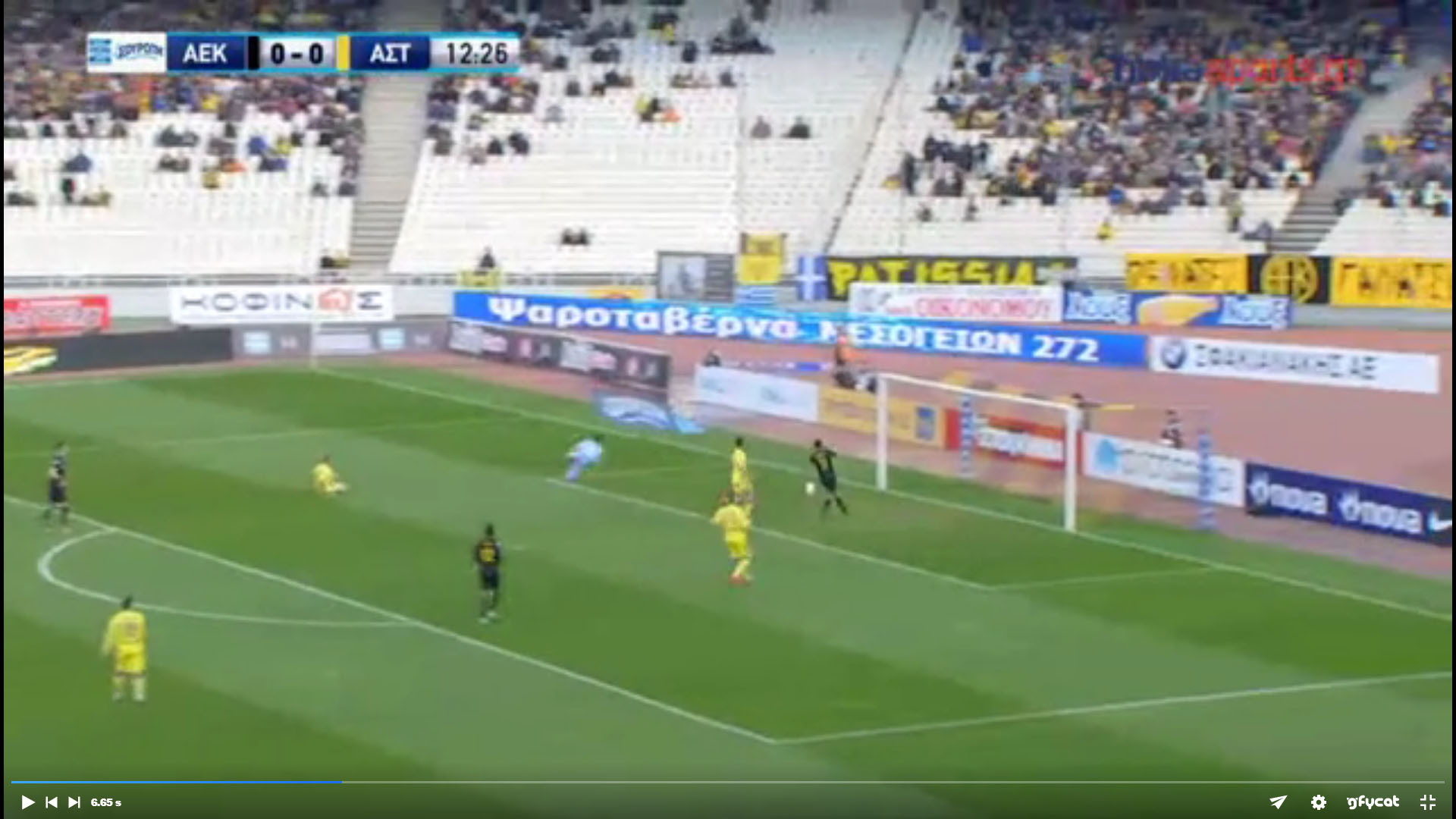 &Eacute; dif&iacute;cil entender como Sergio Ara&uacute;jo perdeu este gol pelo AEK contra o Asteras Tripolis