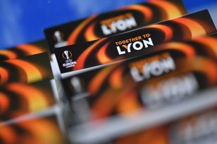 Com destaque para Milan x Arsenal, estes são os confrontos das oitavas de final da Liga Europa 2017/18