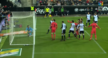 Neto fez uma defesa singular para garantir mais uma vitória do Valencia