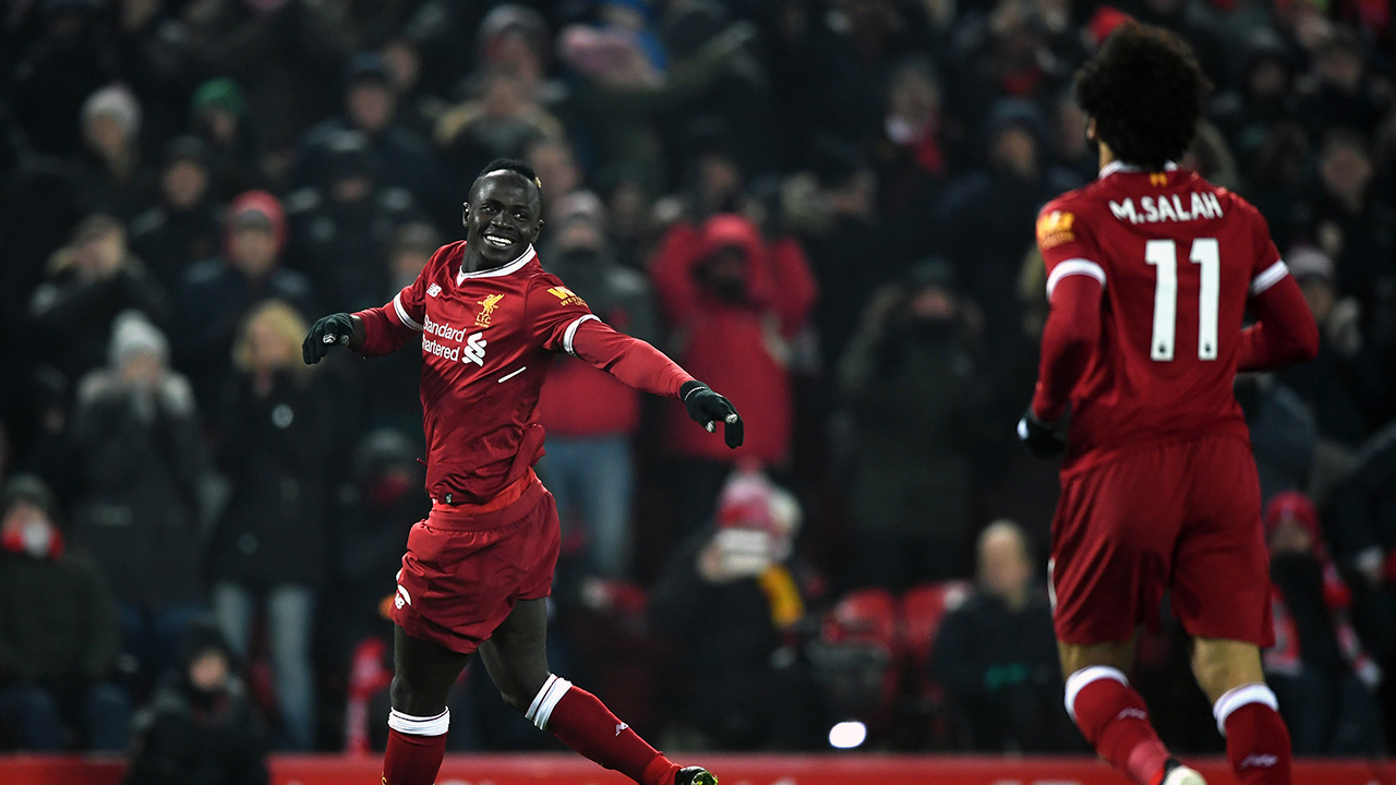 Ataque do Liverpool segue decidindo na frente, mas agora com um bom suporte da defesa