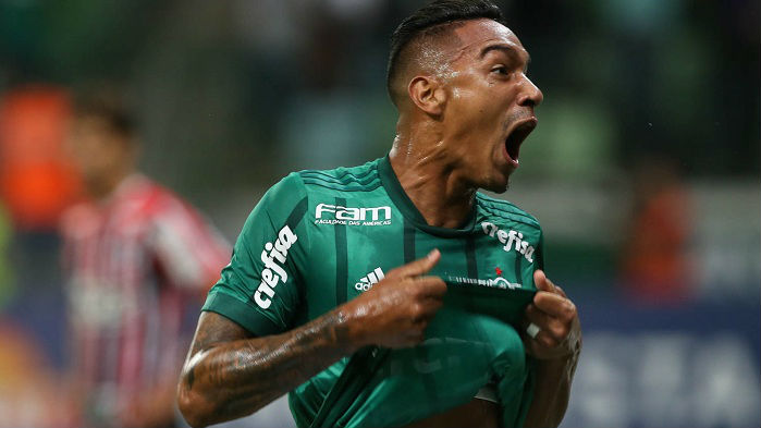 Com a melhor atua&ccedil;&atilde;o do ano, Palmeiras atropela e vence mais um Choque-Rei no Allianz