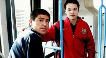 Riquelme: “Iniesta é incrível, vê do campo aquilo que só conseguimos no sofá ou nas arquibancadas”