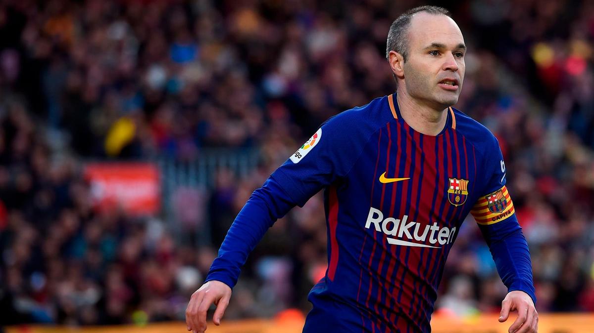 No triunfo f&aacute;cil sobre o Athletic, a torcida do Barcelona entoou: &ldquo;Fica, Iniesta&rdquo;
