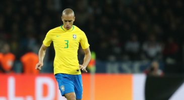 Em uma grande atuação defensiva do Brasil, Miranda e Thiago Silva reinaram dentro da área