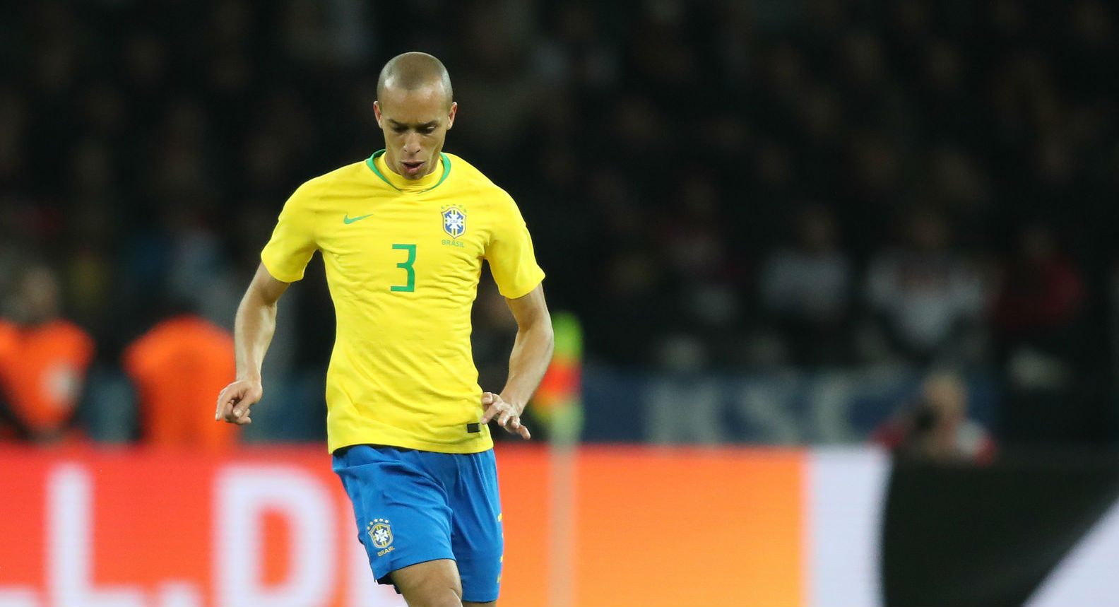 Em uma grande atua&ccedil;&atilde;o defensiva do Brasil, Miranda e Thiago Silva reinaram dentro da &aacute;rea