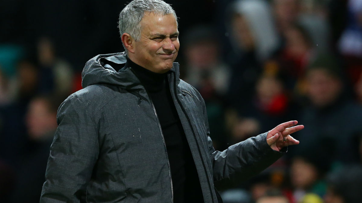 Mourinho volta ao trabalho: ser&aacute; comentarista de jogos da Copa da &Aacute;sia e Premier League