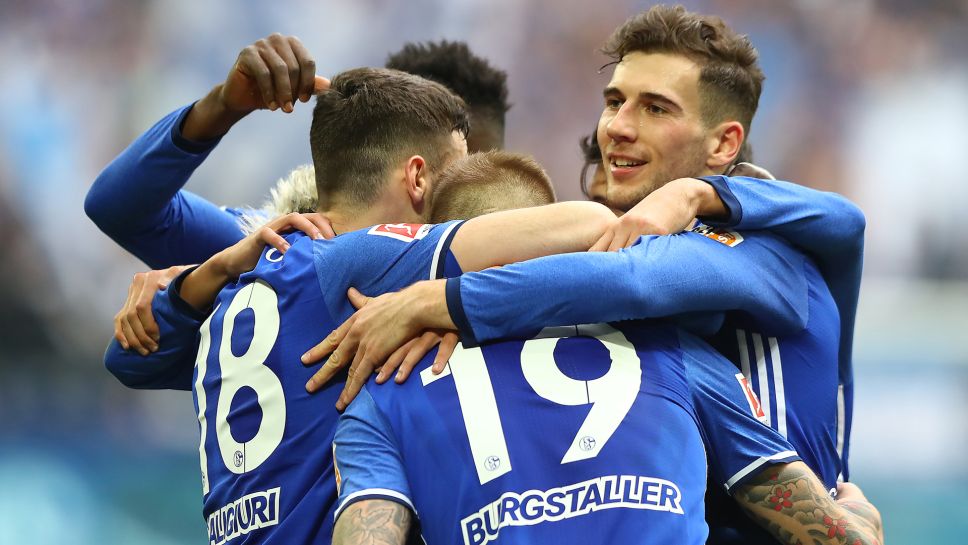 Hoje n&atilde;o: Schalke 04 cumpre a sua parte e adia festa do Bayern caso ven&ccedil;a o Dortmund