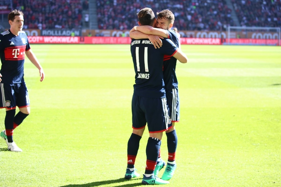 S&oacute; houve um susto, mas passou logo: Bayern hexacampe&atilde;o alem&atilde;o