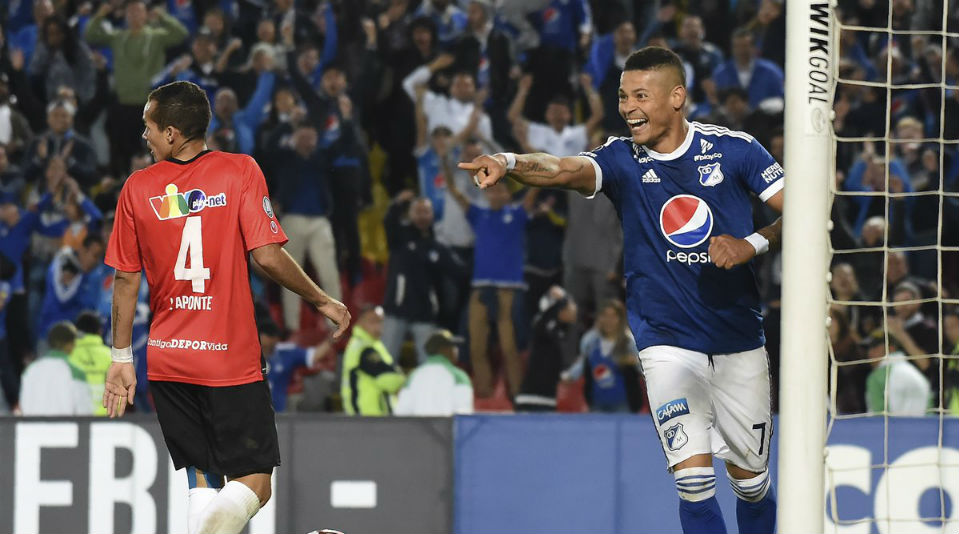 N&atilde;o contente com sua tripleta, Del Valle ainda fez um dos gols mais bonitos desta Libertadores