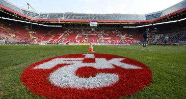 O tradicional Kaiserslautern chega ao ponto mais baixo de sua história, rebaixado à terceirona