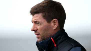 Como seria Gerrard treinando o Rangers? O Football Manager responde