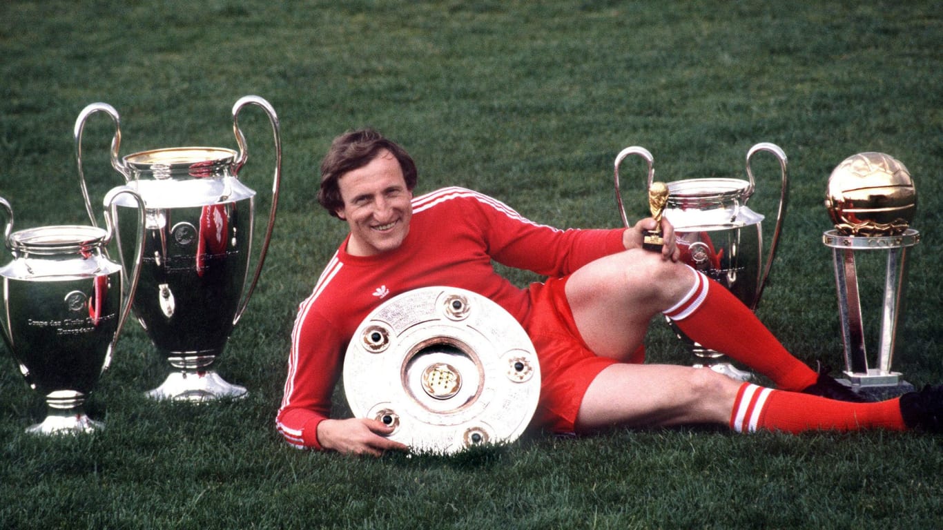 Os 70 anos de Schwarzenbeck, o limpa-trilhos que mudou a hist&oacute;ria do Bayern em 74