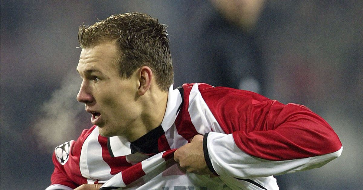 Robben quase mudou de caminho em 2004: &ldquo;Teria assinado com o United&rdquo;