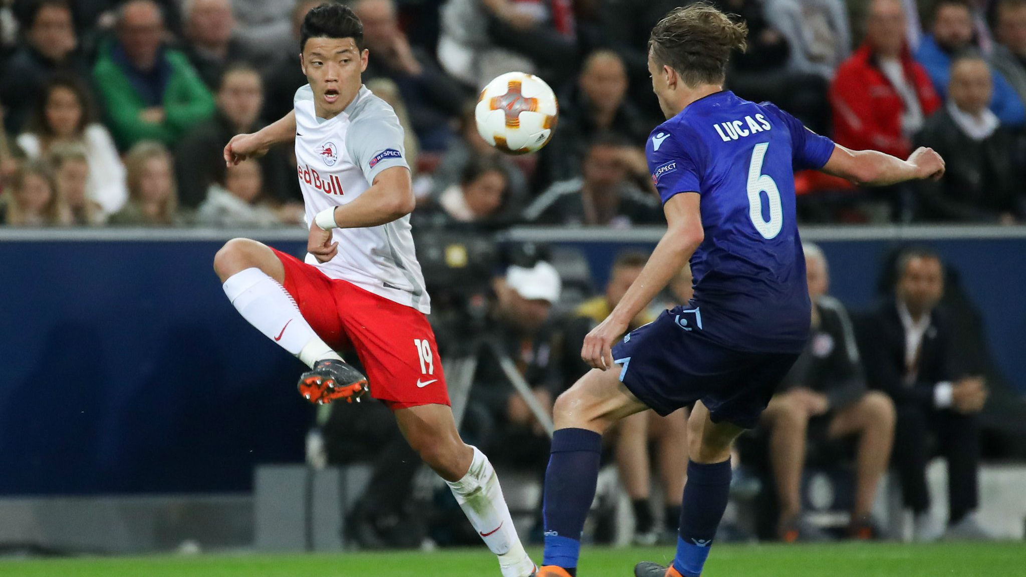 Lazio sofreu um apag&atilde;o de quatro minutos e foi eliminada pelo bravo Red Bull Salzburg
