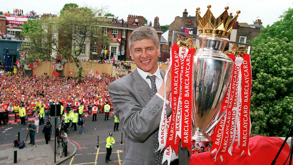 Os tr&ecirc;s atos de Wenger no Arsenal: o invenc&iacute;vel, o sobrevivente e o decadente