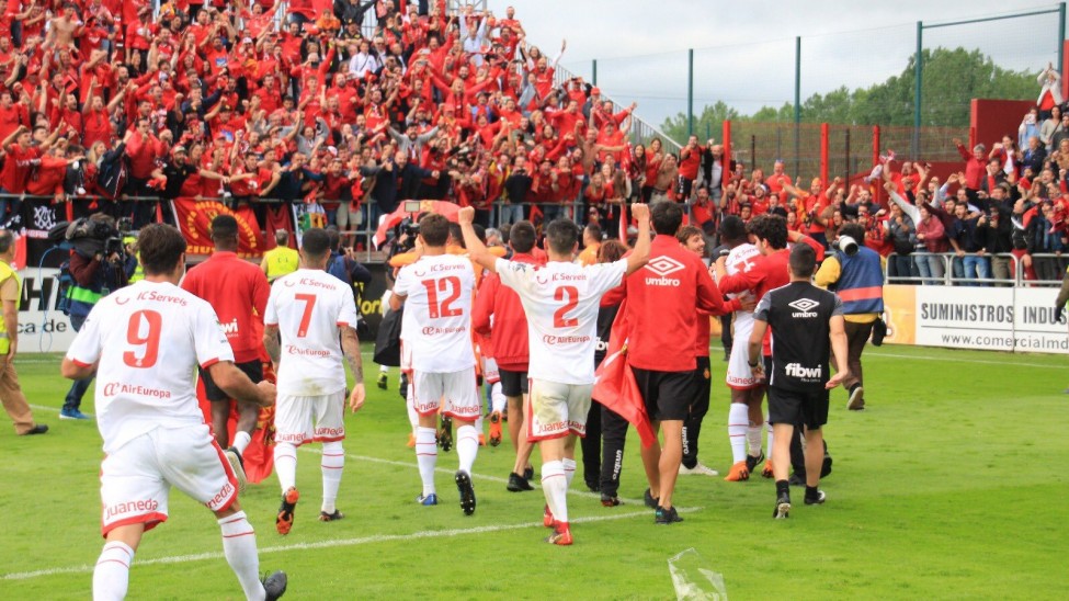 Com Steve Nash entre os s&oacute;cios, Mallorca tira a cabe&ccedil;a do buraco e sobe para 2&ordf; divis&atilde;o