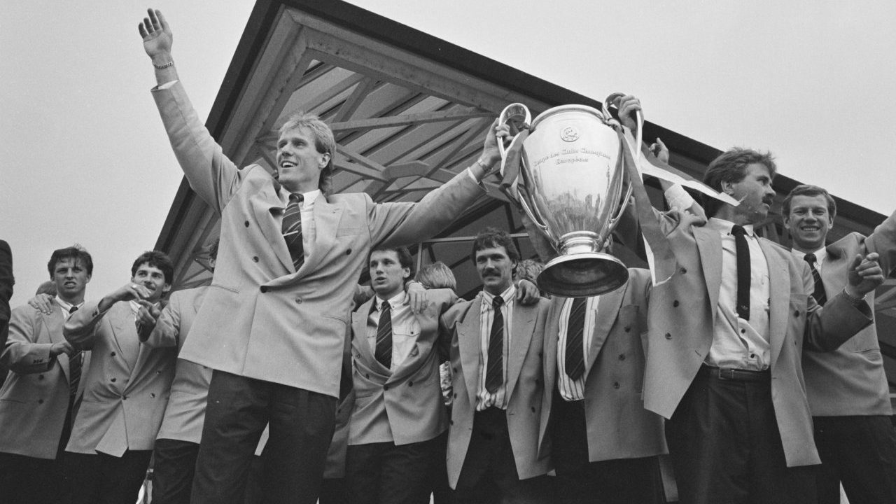 Os 30 anos da Tr&iacute;plice Coroa do PSV: uma vingan&ccedil;a involunt&aacute;ria