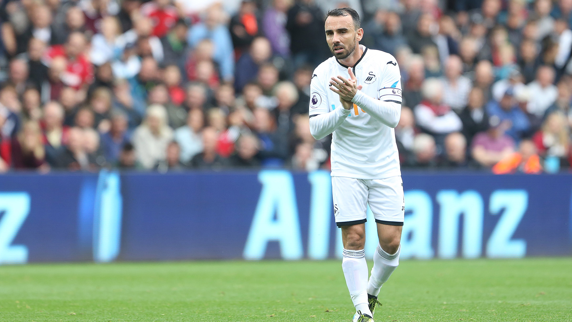 O Swansea caiu, mas deixou uma trajet&oacute;ria marcante nestes sete anos de Premier League