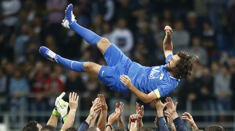 O San Siro ofereceu a &uacute;ltima ova&ccedil;&atilde;o a Pirlo, na noite em que lendas se curvaram ao maestro