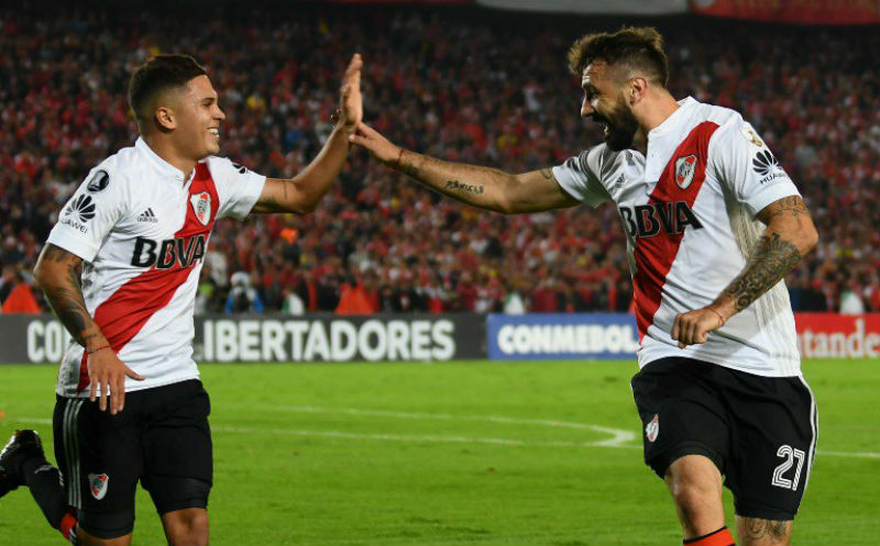 Os mata-matas ganham forma: Racing, River Plate e Libertad avan&ccedil;am na Libertadores