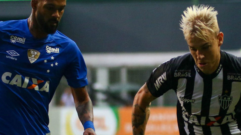 R&oacute;ger Guedes marca pela quinta rodada seguida e d&aacute; ao Atl&eacute;tico vit&oacute;ria para acalmar os &acirc;nimos