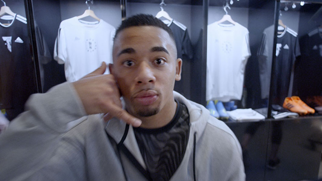 Messi, Salah, Pogba, Su&aacute;rez, Jesus, Alli, Firmino, Son: Adidas reuniu seus craques com v&iacute;deo para Copa