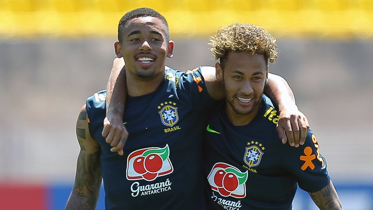 De perto, todos s&atilde;o normais, at&eacute; mesmo super estrelas da sele&ccedil;&atilde;o brasileira