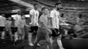 Contos Russos #17 Sobreviver ao sábado precoce