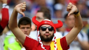 Sob vaias, França e Dinamarca se esforçam pelo primeiro 0 x 0 da Copa. E o conseguem