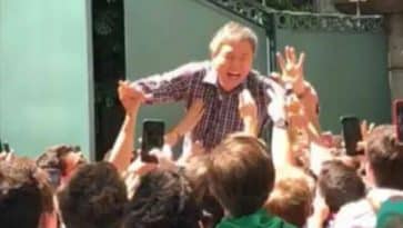 Embaixador sul-coreano vira até dose de tequila em meio à loucura dos mexicanos pela ajuda na Copa