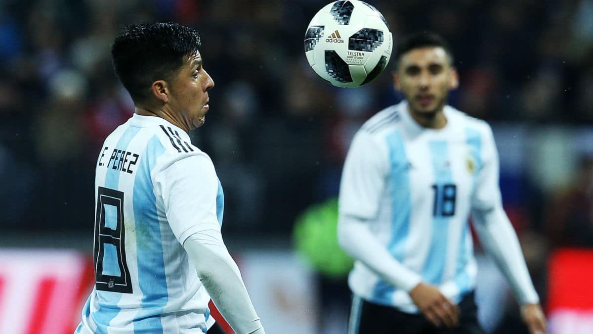 Com d&uacute;vidas no meio, Sampaoli convoca Enzo P&eacute;rez para o lugar de Lanzini