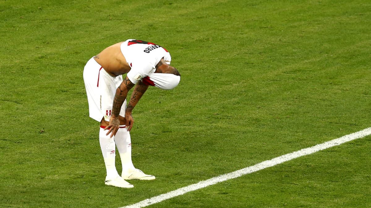 Derrota abala, mas desempenho n&atilde;o d&aacute; motivos para o Peru desanimar