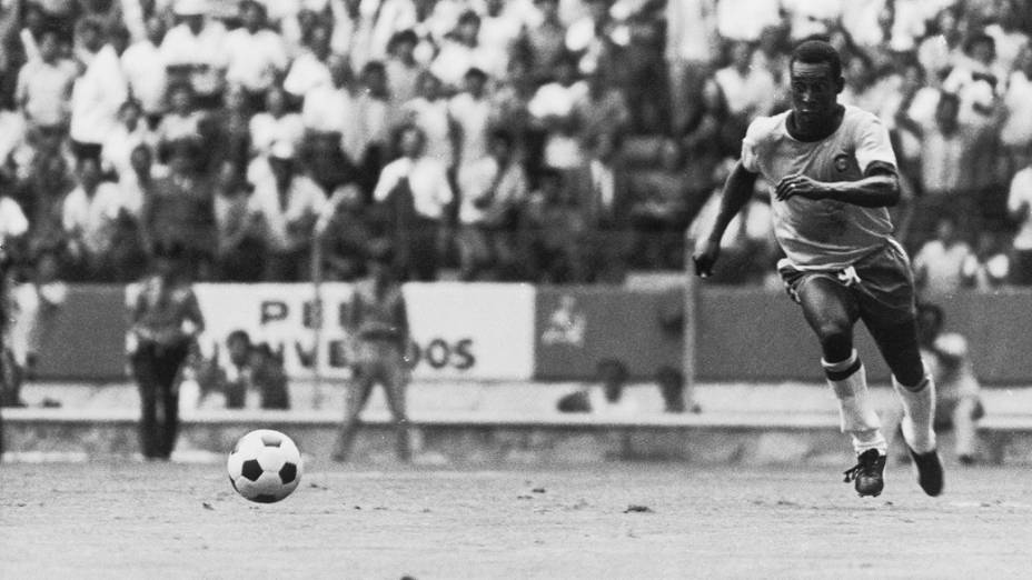 As Copas em 3 de junho: O jogo do “gol que Pelé não fez” foi cheio de lances memoráveis