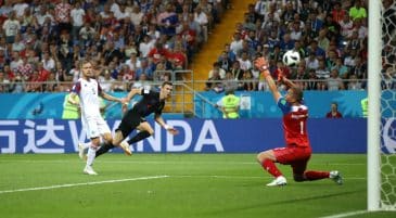 Mesmo se poupando, a Croácia encerrou o sonho da Islândia e se manteve 100%