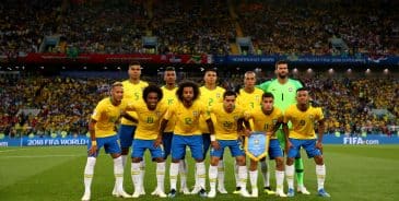 Vídeo | Foi de arrepiar o hino nacional cantado à capela em Moscou