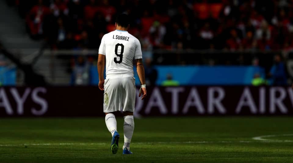 Entre as jogadas de Cavani e os erros de Su&aacute;rez, o ataque uruguaio esteve em dessintonia