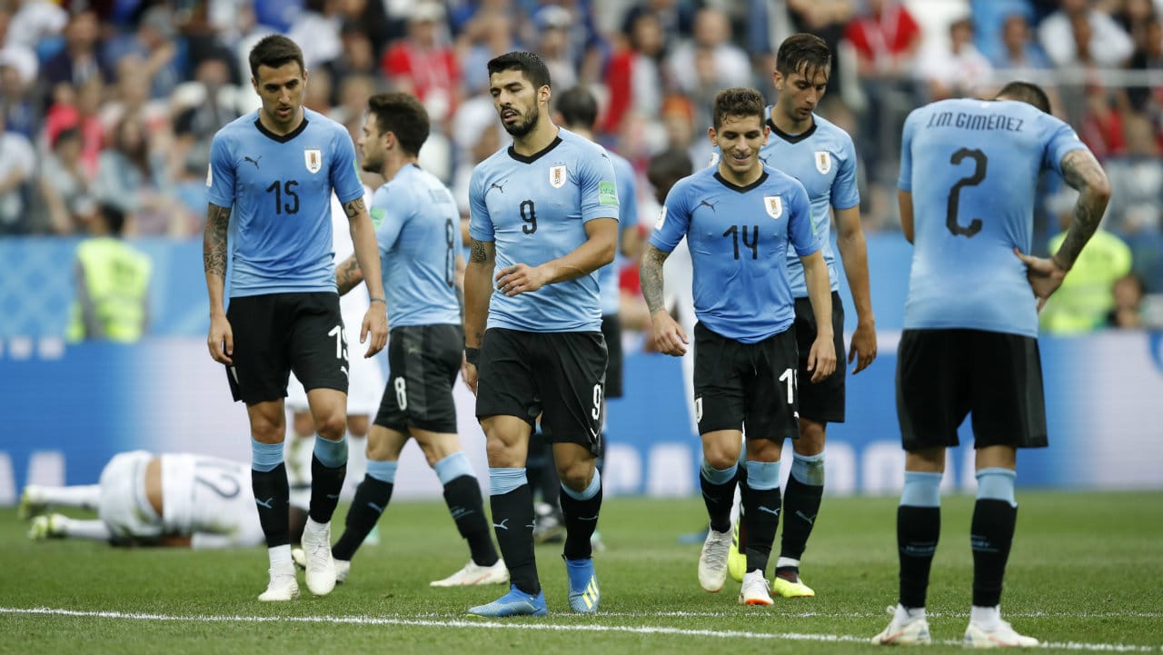 Gim&eacute;nez lamenta elimina&ccedil;&atilde;o, mas destaca jogadores jovens do Uruguai: &ldquo;&Eacute; o come&ccedil;o de algo novo&rdquo;