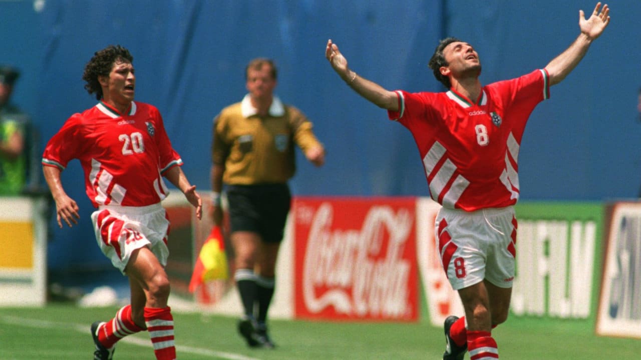 O 10 de julho em Copas: Bulg&aacute;ria de Stoichkov e Letchkov elimina a Alemanha campe&atilde; do mundo