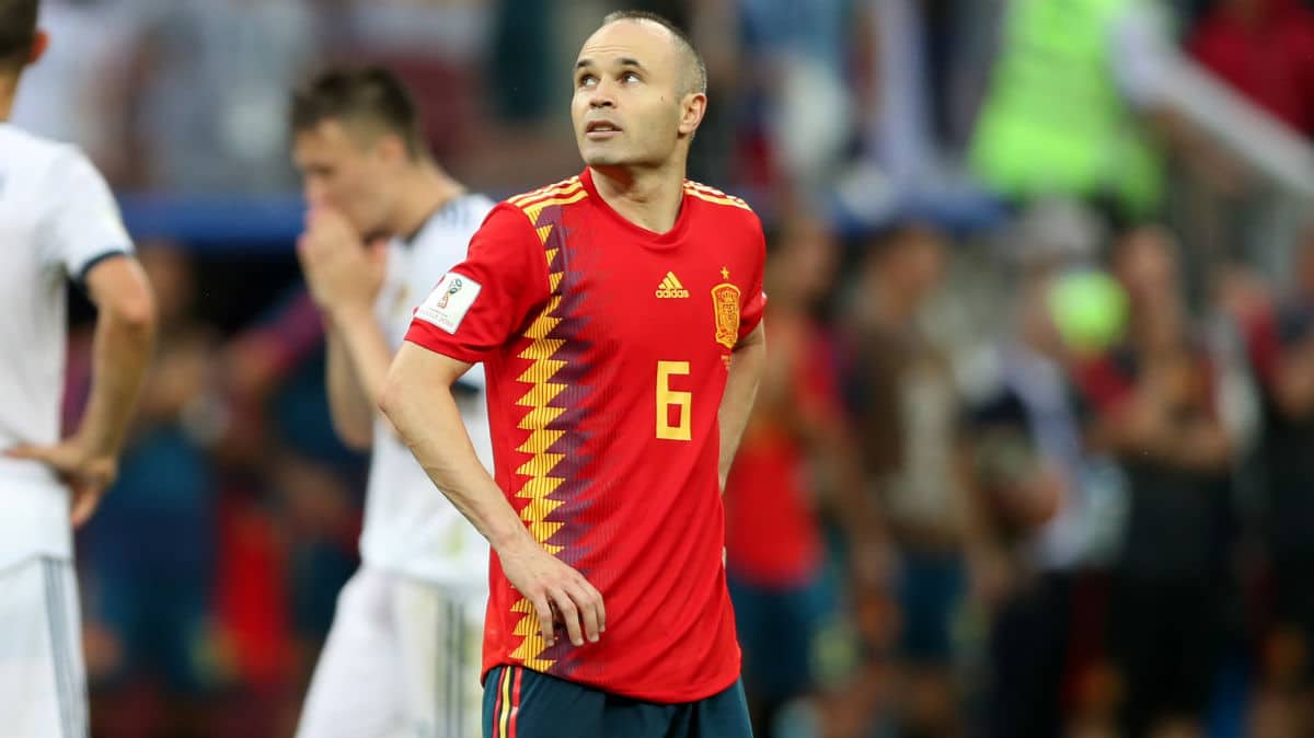 Campanha espanhola na Copa do Mundo n&atilde;o foi a despedida que Iniesta merecia