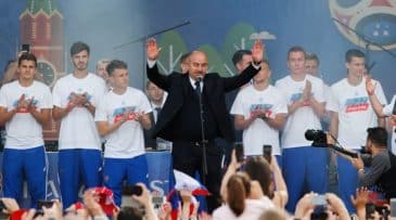 Protagonista no “milagre” da Rússia, Cherchesov renova com a seleção até 2022