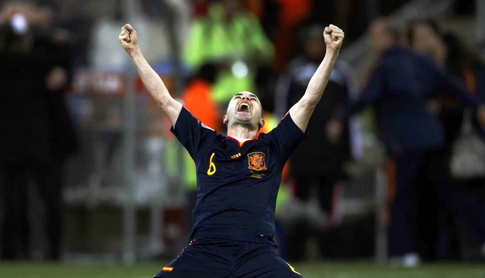 As Copas em 11 de julho: O destino foi s&aacute;bio ao escolher Iniesta para aquele gol em 2010