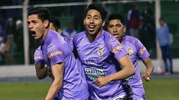 Real Potosí entrou em campo com dois times e dois técnicos diferentes para disputar o mesmo jogo