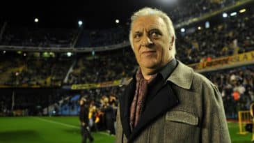 Para Alfio Basile, o futebol teve apenas três extraterrestres: Maradona, Messi e Pelé