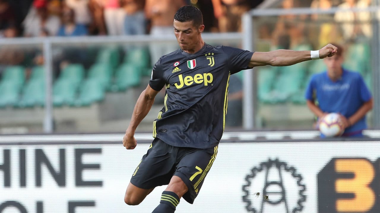 Cristiano Ronaldo diz que objetivo &eacute; a Champions, mas dentro dos pr&oacute;ximos tr&ecirc;s anos