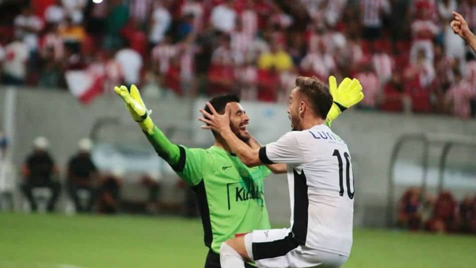 Bragantino resistiu &agrave; press&atilde;o do N&aacute;utico e subiu para a segunda divis&atilde;o