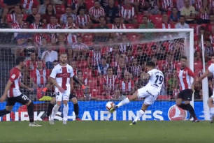 A rodada do Espanhol terminou com um gol espetacular do Huesca, digno de Supercampeões