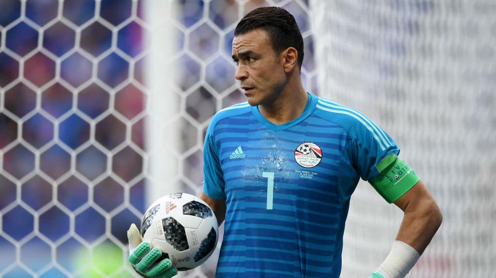 Jogador mais velho da hist&oacute;ria das Copas, El-Hadary se aposenta da sele&ccedil;&atilde;o eg&iacute;pcia