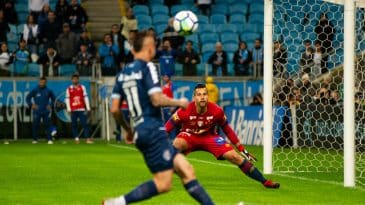 O segundo turno do Brasileirão se abriu com uma quarta-feira de bons personagens