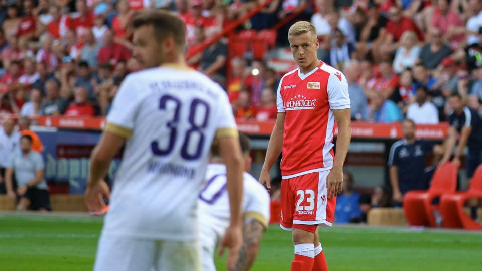 O talento est&aacute; no sangue, e Felix Kroos anotou um baita gol de falta na segundona alem&atilde;