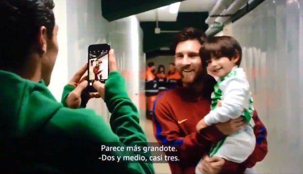 Mesmo com um &iacute;dolo em casa, a maior alegria do filhinho de Guardado foi conhecer Messi